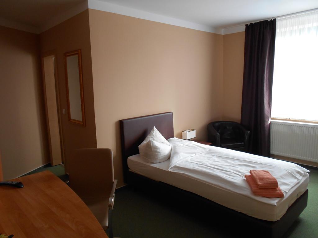 Siu Hotel Магдебург Номер фото