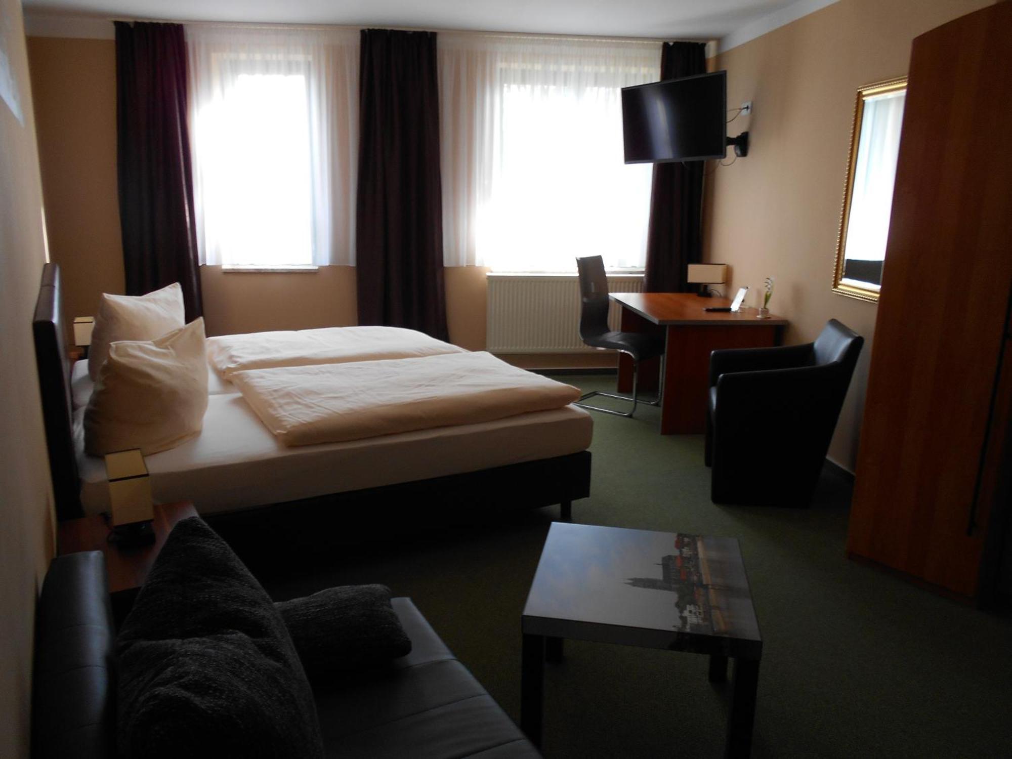 Siu Hotel Магдебург Номер фото