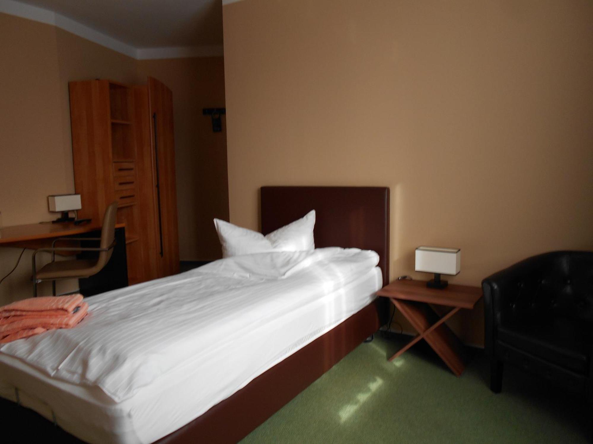 Siu Hotel Магдебург Номер фото